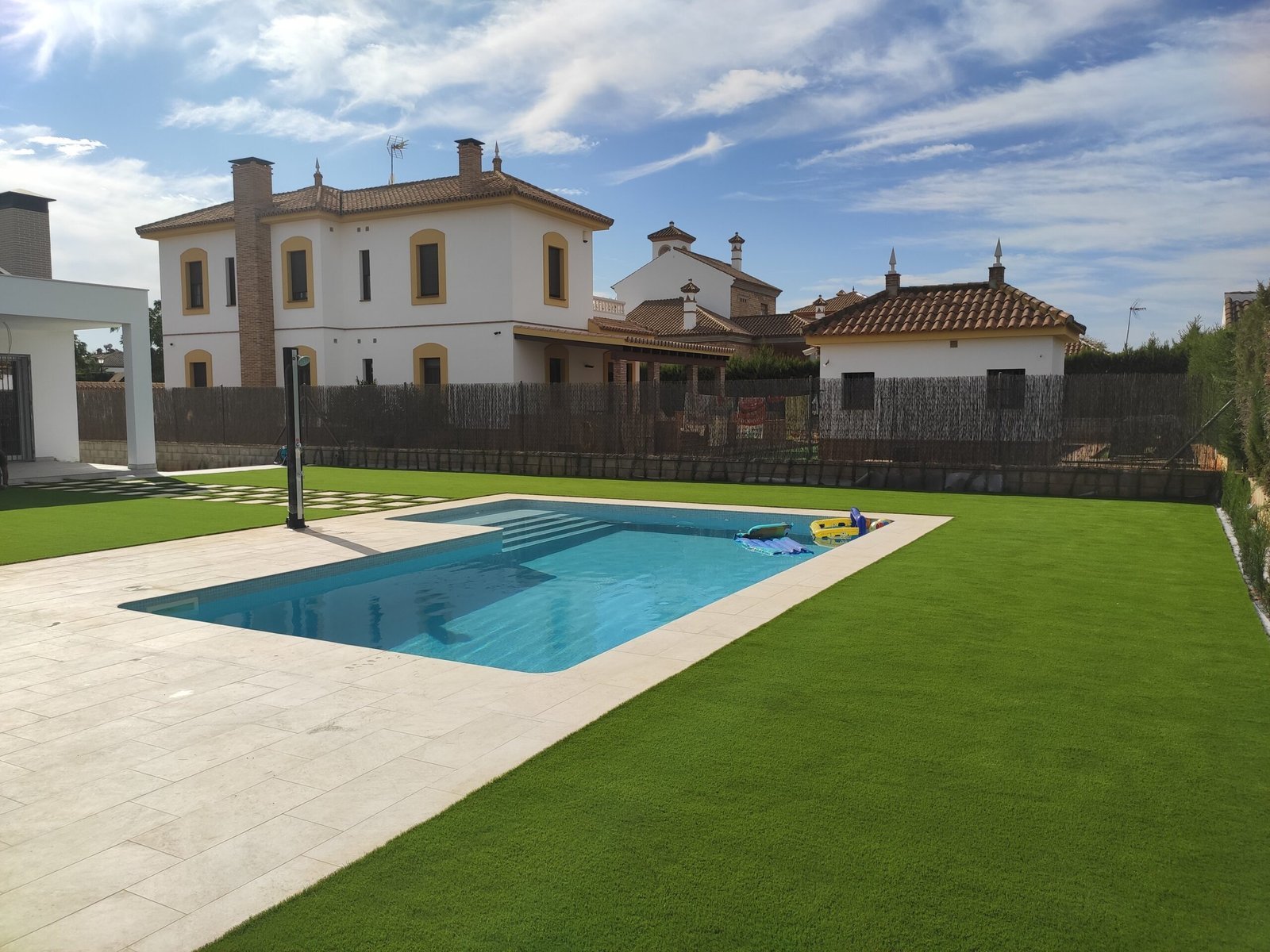 Milieu Garden, parques y jardines en Dos Hermanas